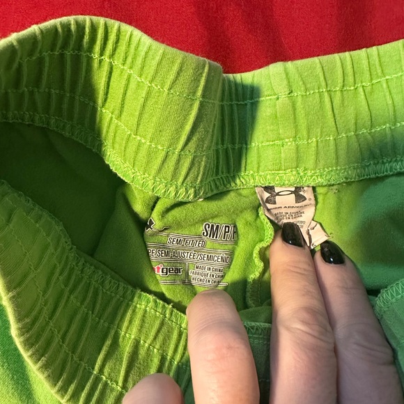 Lime Green Small Underarmour shorts - Picture 4 of 4